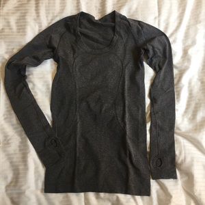 Lululemon swiftly long sleeve running workout top